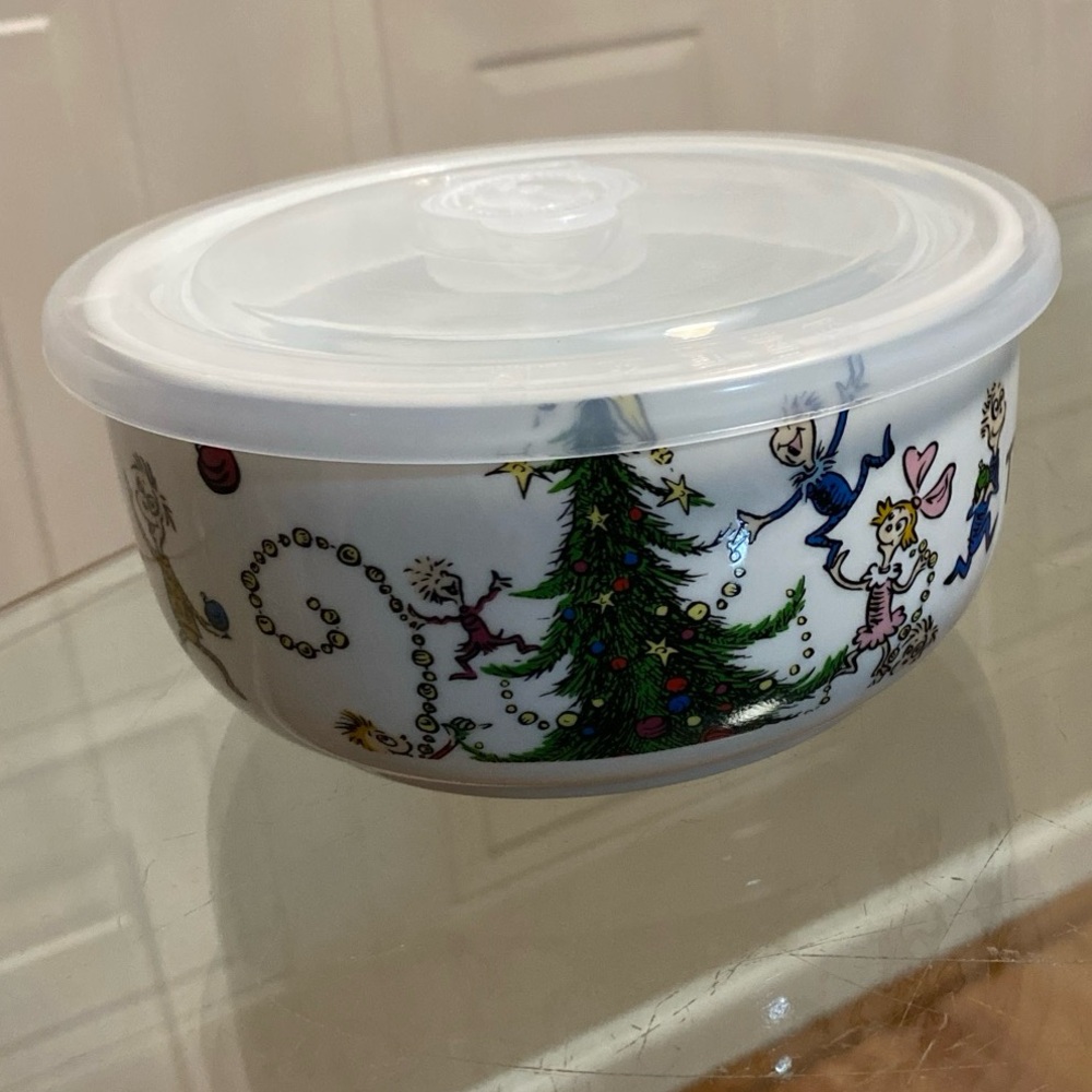 DR. SEUSS HOW THE GRINCH STOLE CHRISTMAS Pressure Lid Container Bowl 5.5” NEW
